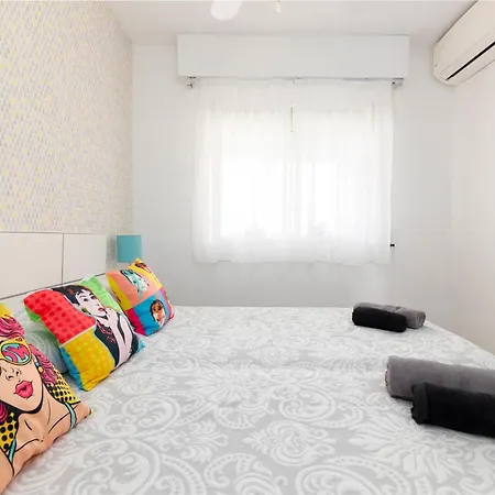Apartment Retro Divino Con Piscina Y Playa Familias Parejas *