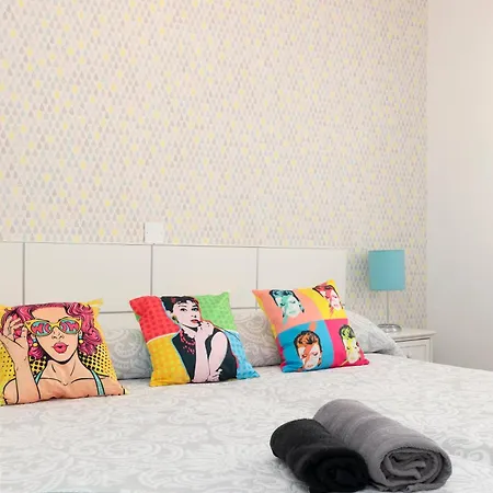Retro Divino Con Piscina Y Playa Familias Parejas Apartment